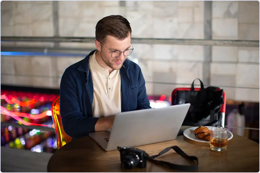 12-freelancer-marketplace